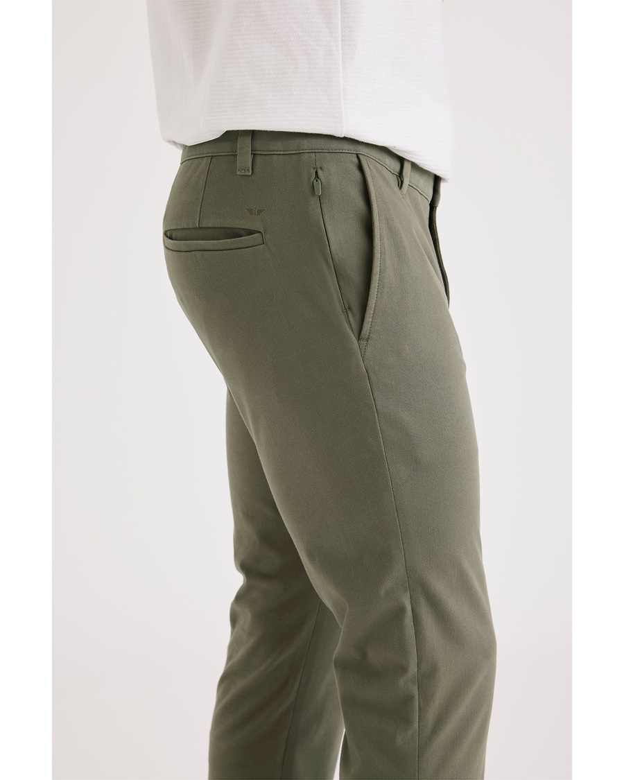 (image for) Distinctive Go Chino, Skinny Fit